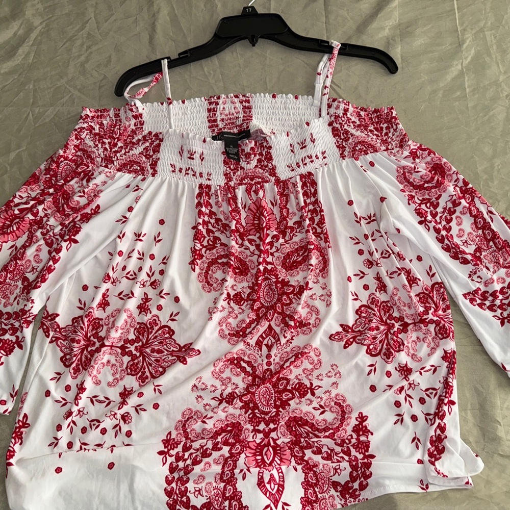 Colorful Abstract Sleeveless Top - Picture 4 of 4